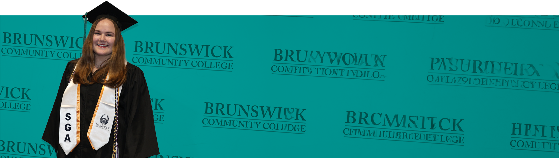 BrunswickComCol_WebsiteAsset_GraduateLady_HeadRoom
