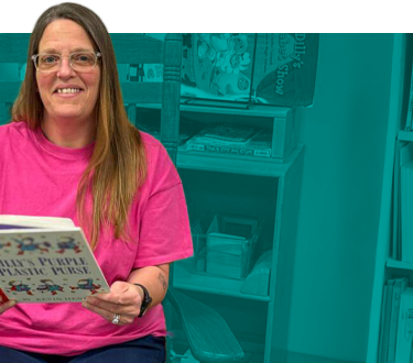 BrunswickComCol_WebsiteAsset_Mobile_LibraryLady_HeadRoom